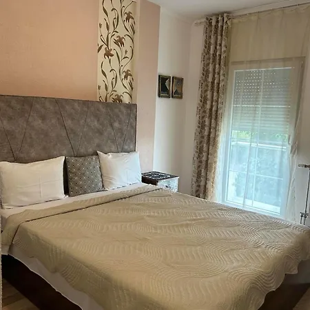 Royal Hotel 2*