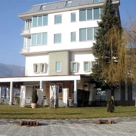 Royal Hotel