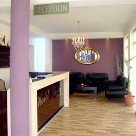 Royal Hotel 2*